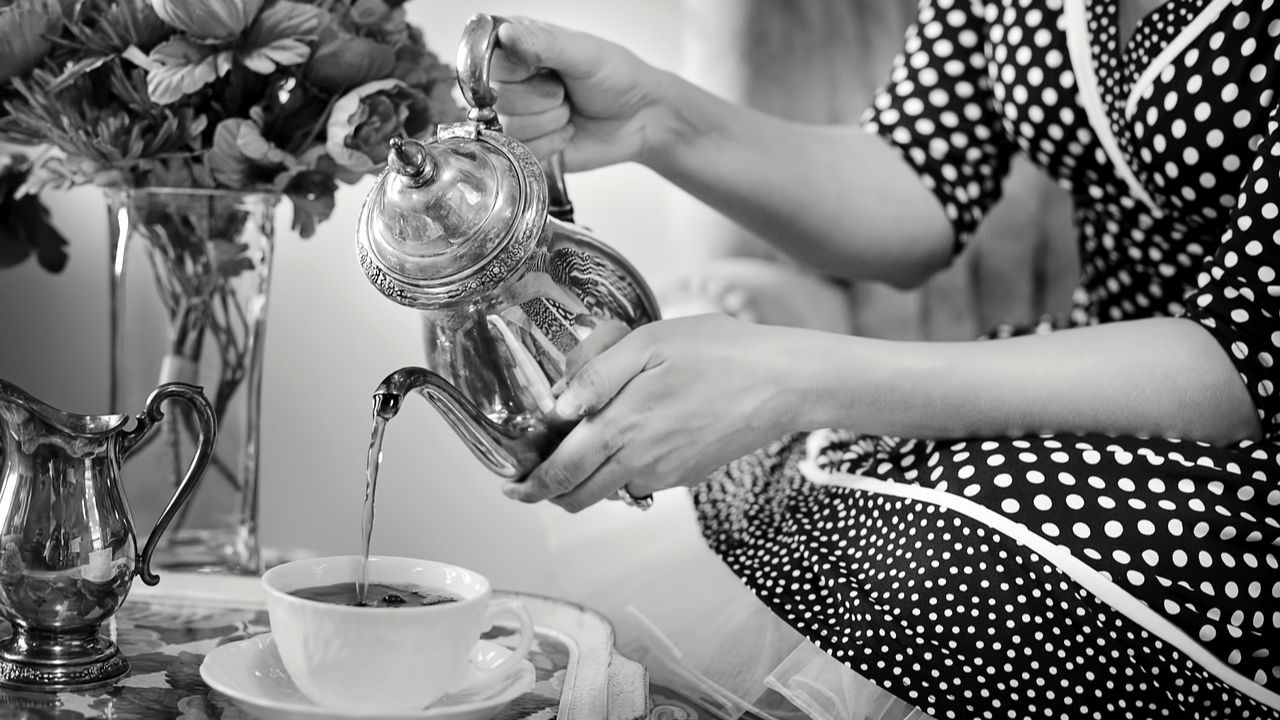 A cup of tea for mindfulness and health